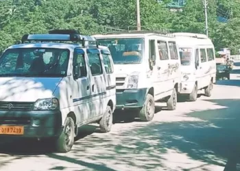 सड़क किनारे से हटेंगी खटारा गाड़ियां, जाम से मिलेगी राहत; HC के आदेश के बाद हरकत में आई शिमला पुलिस