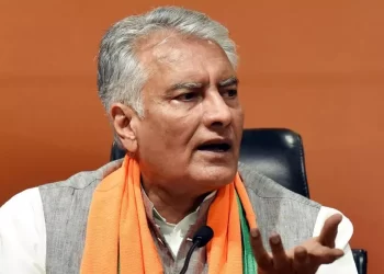 CM मान की SYL पर खुली बहस की चुनौती पर जाखड़ का सुझाव, तीन सदस्‍यीय पैनल बनाने का रखा प्रस्‍ताव