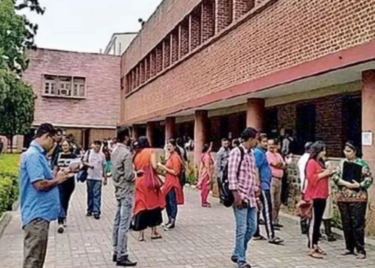 DU के ईस्ट दिल्ली कैंपस का जल्द शुरू होगा काम, NEFA ने विश्वविद्यालय के 930 करोड़ के लोन को दी मंजूरी
