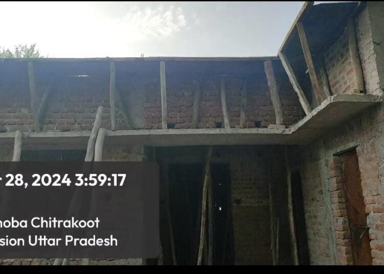 आंगनवाड़ी केन्द्र निर्माण कार्य में घटिया सामग्री का हो रहा इस्तेमाल, जिम्मेदार कौन