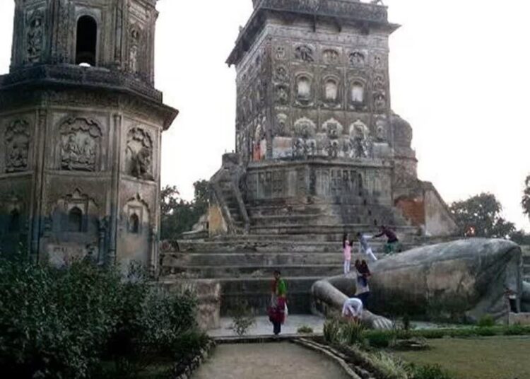 देश का इकलौता मंदिर जहां मेंढक की पीठ पर विराजमान हैं भगवान शिव, जानिए दिलचस्प कहानी