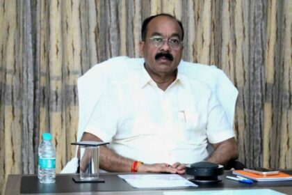 उप-मुख्यमंत्री-अरुण-साव-की-पहल-पर-सभी-संभागीय-एवं-जिला-मुख्यालय-वाले-नगरीय-निकायों-में-लगेंगी-डॉ.-श्यामा-प्रसाद-मुखर्जी-की-मूर्ति