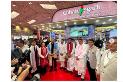 ट्रैवल-एंड-ट्रेड-फेयर-कोलकाता-2026-में-छत्तीसगढ़-पर्यटन-का-दमदार-प्रदर्शन,-वैश्विक-पर्यटन-मानचित्र-पर-मजबूत-हुई-पहचान